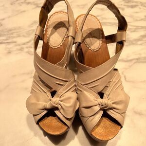 Miss Albright wooden platform sandals